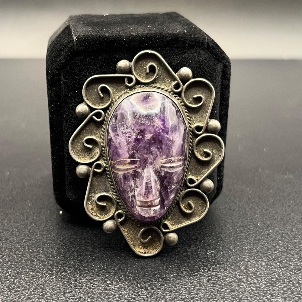 Vintage Mexican Sterling Silver Brooch with Carved Amethyst Mask